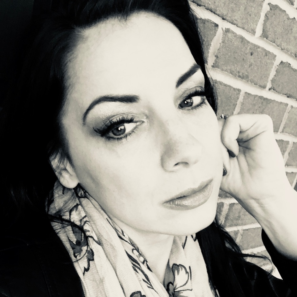 *•* 💜Meet Your Posher — Jen💜 *•*
